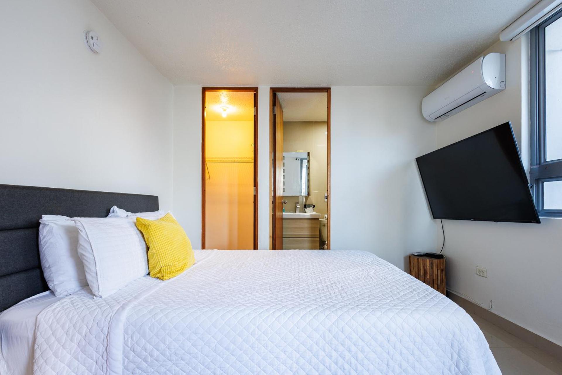 Avila Suites San Juan Bagian luar foto